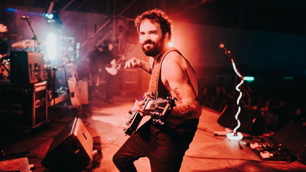 El Canijo de Jerez tocando en una actuación.